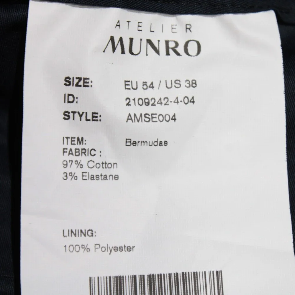 Atelier Munro NWT Bermuda Shorts Size 54 (US 38) in Navy